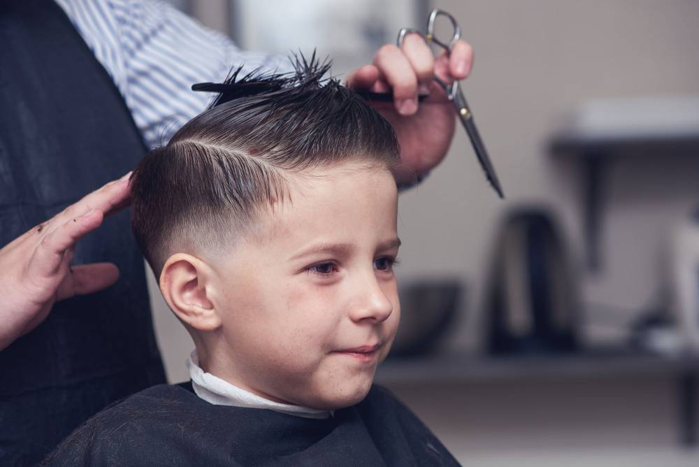 Coupe enfant près de Wintershouse