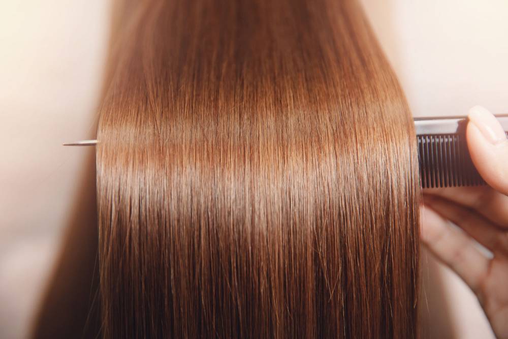 cheveux-lisses